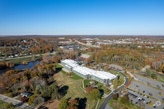 1301 Atwood Ave, Johnston, RI - Aérien  Vue de la carte - Image1