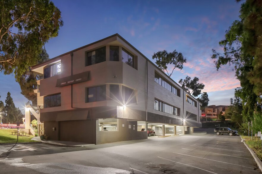 7290 Navajo Rd, San Diego, CA à louer - Photo du bâtiment - Image 3 de 13