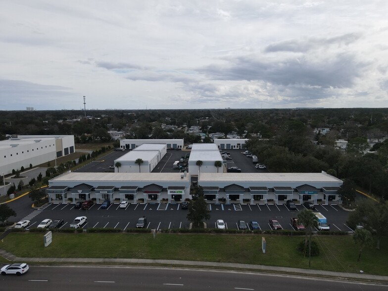 1250-1290 Hand Ave, Ormond Beach, FL à louer - Photo du bâtiment - Image 1 de 3