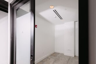 1500-1526 W Swann Ave, Tampa, FL for lease Interior Photo- Image 2 of 5