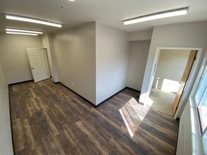 8415 La Mesa Blvd, La Mesa, CA for sale Interior Photo- Image 2 of 6