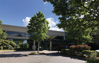 Guard Publishing Building - Entrepôt