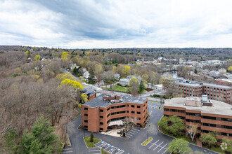 70 Walnut St, Wellesley, MA - Aérien  Vue de la carte