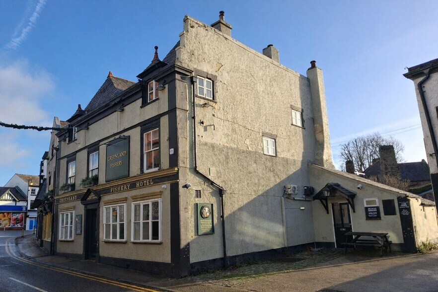 1-3 Parkgate Rd, Neston for sale - Building Photo - Image 2 of 8