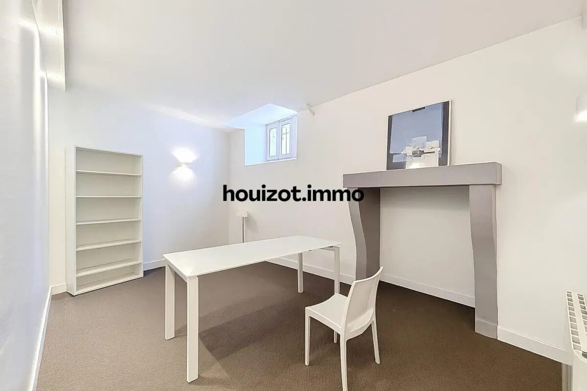 19 Quai D'Ille Et Rance, Rennes for lease Interior Photo- Image 1 of 15