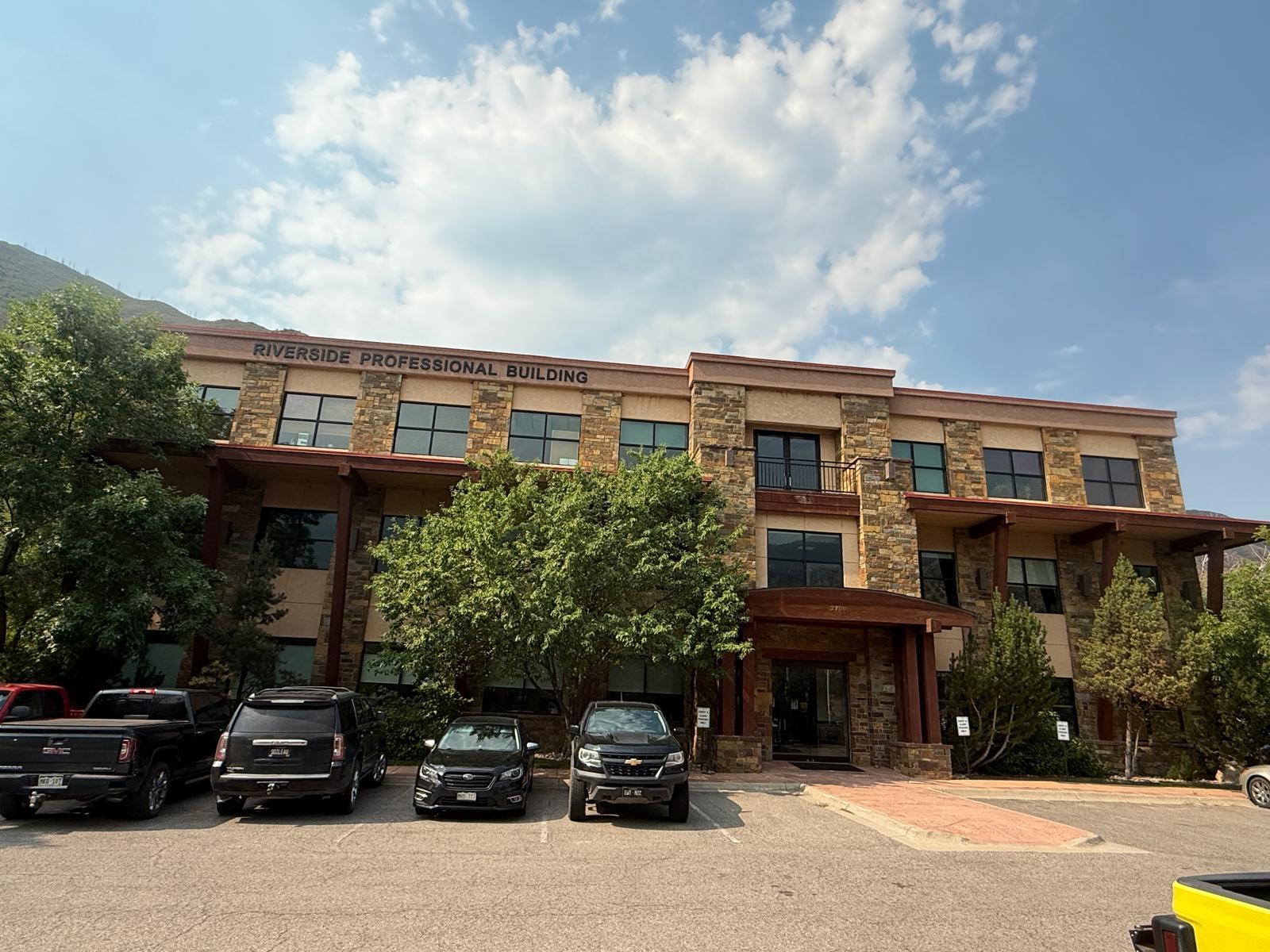2700 Gilstrap Ct, Glenwood Springs, CO for lease Interior Photo- Image 1 of 21