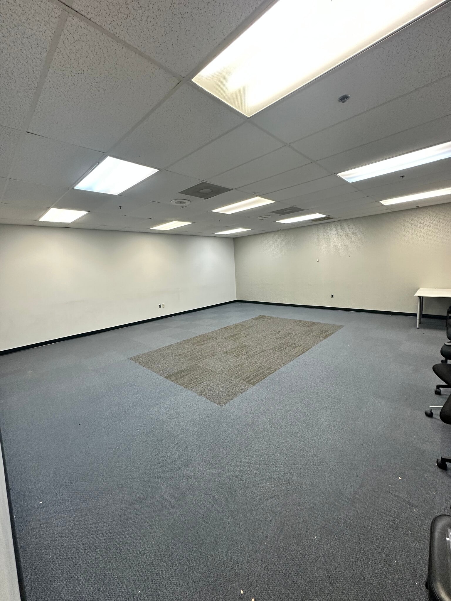 2211-2213 S Military Hwy, Chesapeake, VA for lease Interior Photo- Image 1 of 3