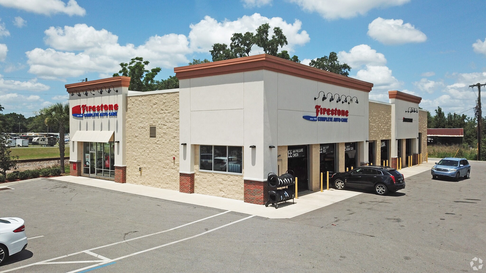 4210 E County Road 466, Oxford, FL à vendre Photo principale- Image 1 de 8