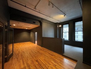 11 E Hubbard St, Chicago, IL for lease Interior Photo- Image 2 of 3