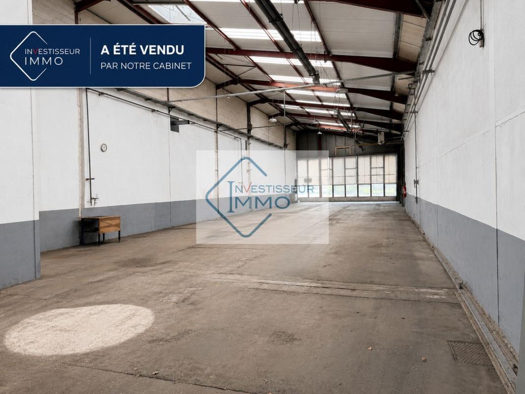 Industrial in Bois-le-Roi for sale Building Photo- Image 1 of 6