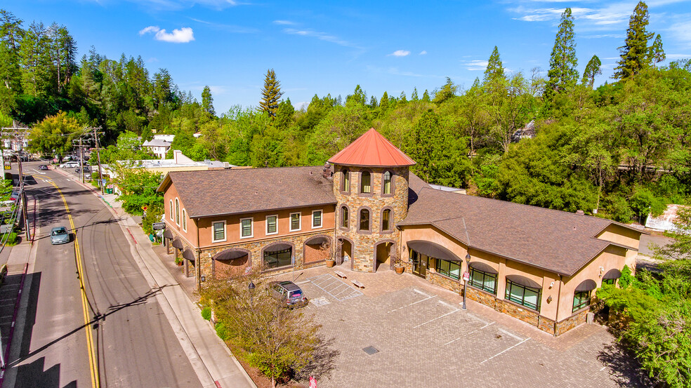 629 Main St, Placerville, CA à vendre - Photo du bâtiment - Image 1 de 1