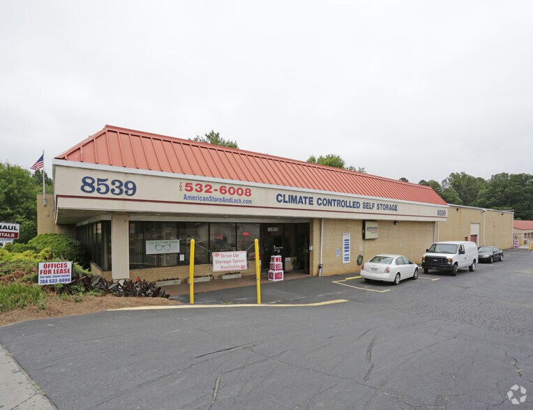 8539 Monroe Rd, Charlotte, NC à louer - Photo du bâtiment - Image 2 de 6