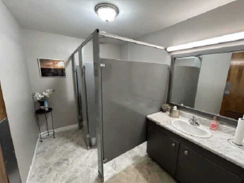 1625 S 6th St, Springfield, IL à vendre - Photo du bâtiment - Image 2 de 20