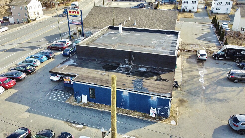 927 Boston Rd, Springfield, MA for lease - Building Photo - Image 1 of 11