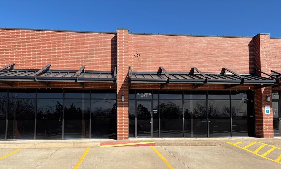 13520 N Eastern Ave, Oklahoma City, OK à louer - Photo du bâtiment - Image 3 de 4