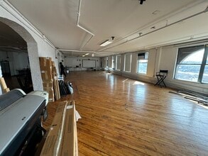26 Bruckner Blvd, Bronx, NY for lease Interior Photo- Image 2 of 13