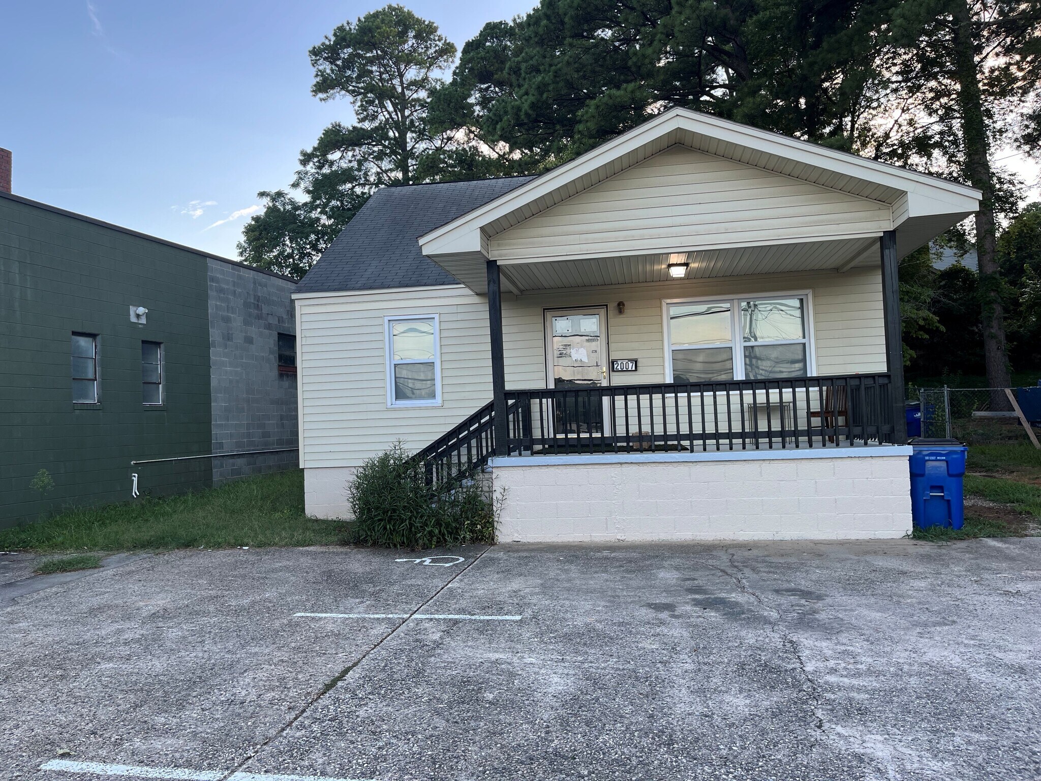 2007 Wake Forest Rd, Raleigh, NC à louer Photo intérieure- Image 1 de 11