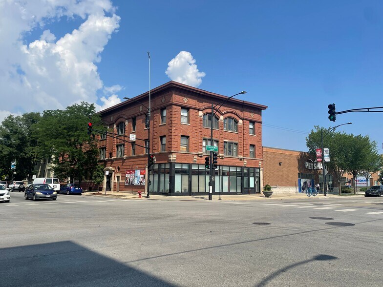 5200 N Broadway St, Chicago, IL à louer - Photo du bâtiment - Image 2 de 4