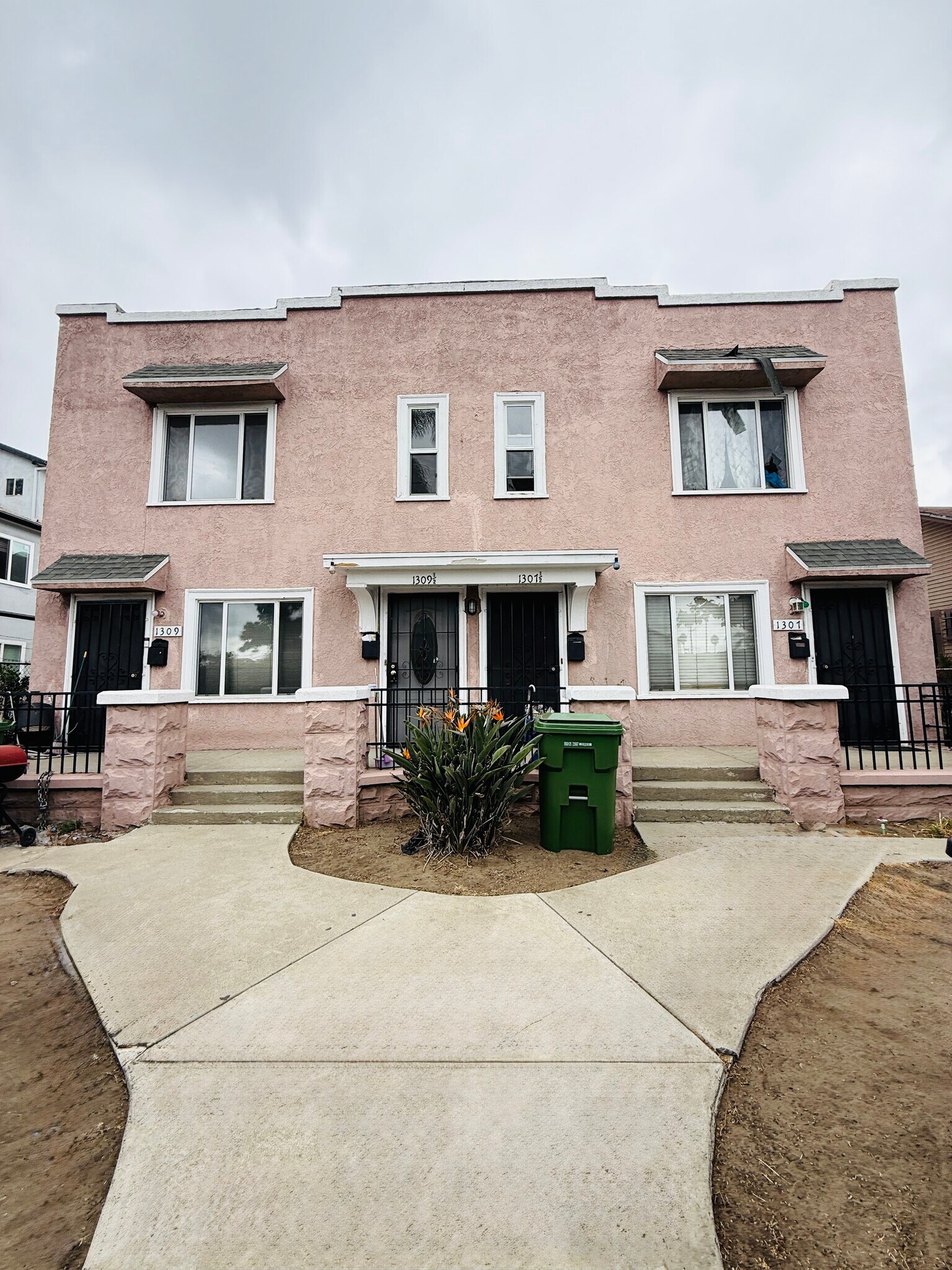 1307 W Martin Luther King Jr Blvd, Los Angeles, CA à vendre Photo principale- Image 1 de 9