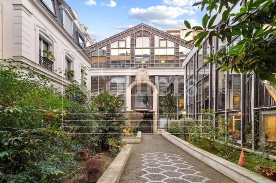 50 Ter Rue De Malte, Paris for lease - Building Photo - Image 2 of 8