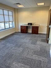 9408 Grant Ave, Manassas, VA for lease Interior Photo- Image 2 of 6
