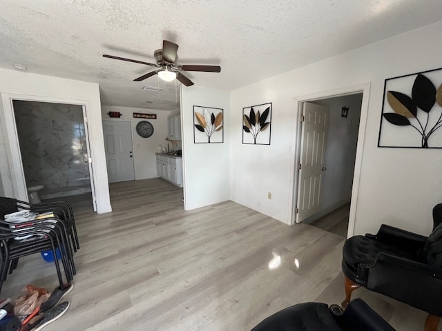 6708 N Armenia Ave, Tampa, FL à vendre - Photo intérieure - Image 2 de 12