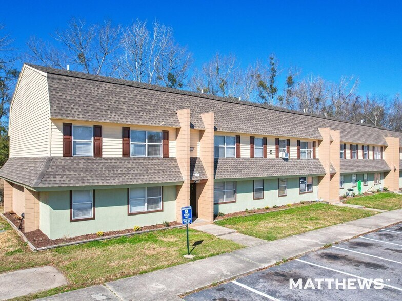 825 Tomlinson St, Kingstree, SC à vendre - Photo du bâtiment - Image 2 de 2