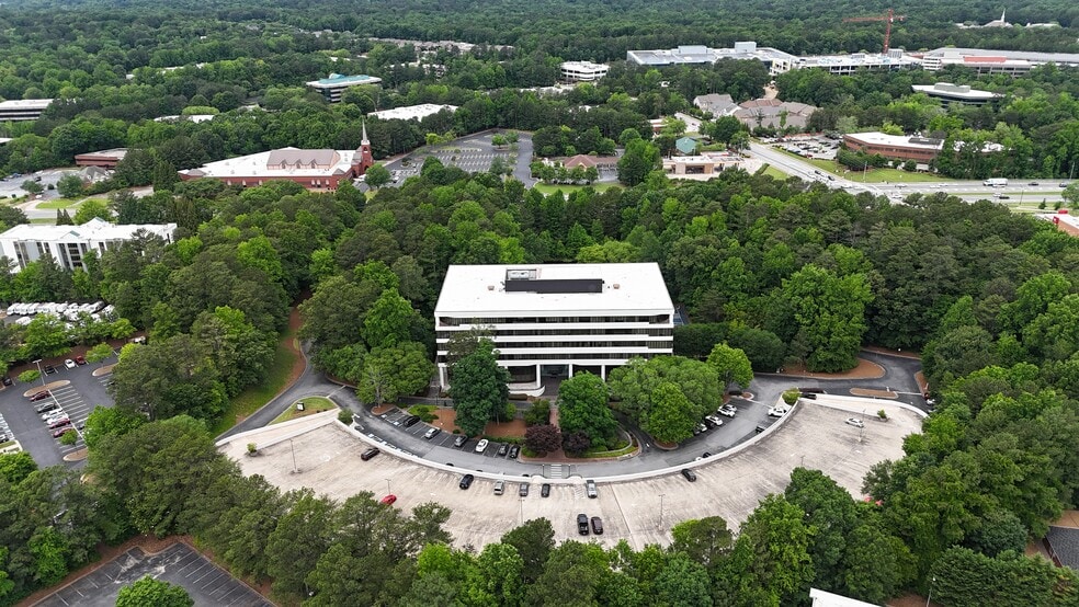 5550 Peachtree Pky, Peachtree Corners, GA for lease - Building Photo - Image 3 of 12