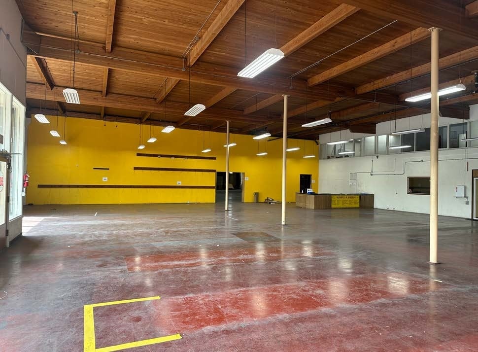 1163 NE 63rd Ave, Portland, OR for sale Interior Photo- Image 1 of 3