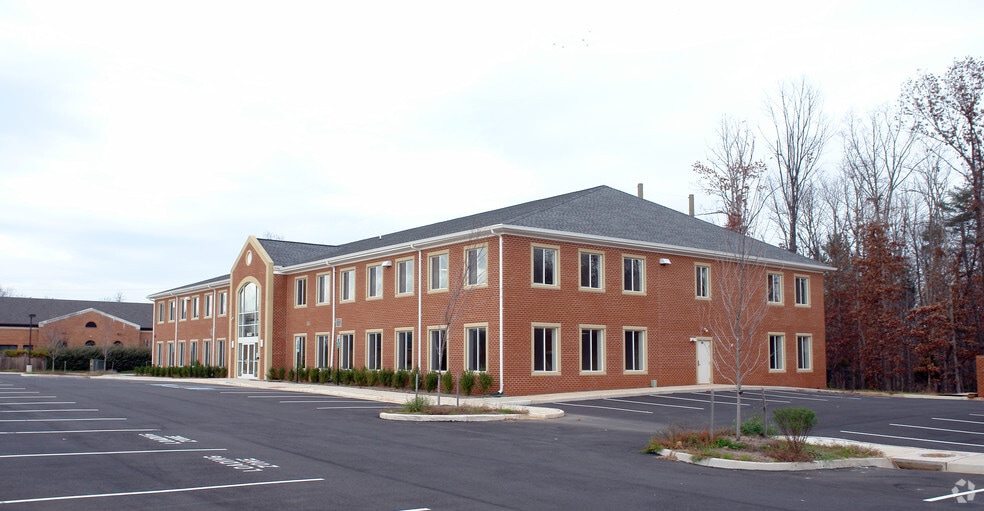 9420 Forestwood Ln, Manassas, VA for lease - Building Photo - Image 2 of 19