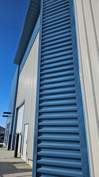 2281 Endeavor St., Idaho Falls, ID à louer - Photo du bâtiment - Image 3 de 6