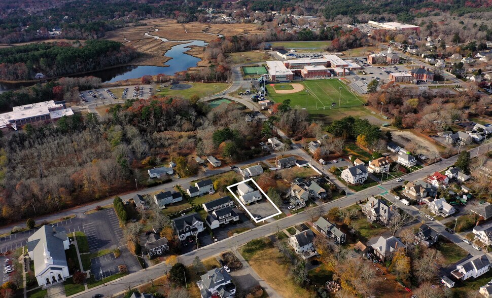 114 High St, Wareham, MA à vendre - Photo du bâtiment - Image 3 de 26