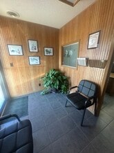 636 S East St, Mount Carroll, IL for sale Interior Photo- Image 1 of 14