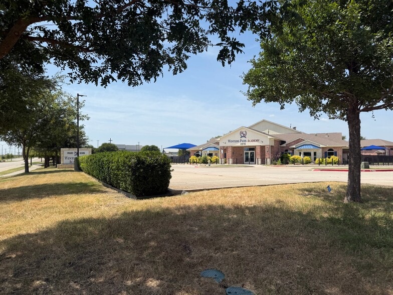 4915 Coit Rd, Frisco, TX à vendre - Photo du bâtiment - Image 2 de 16