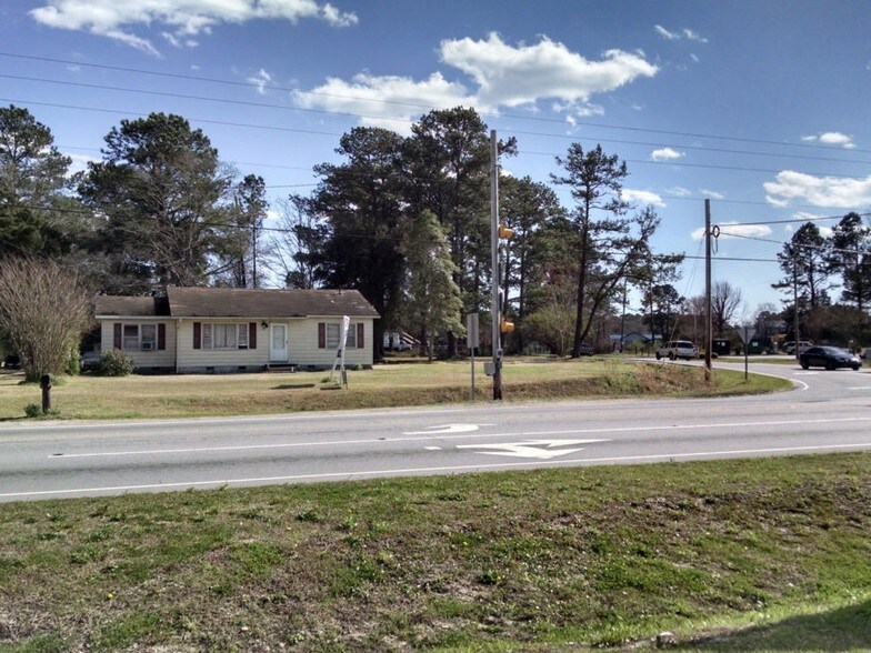 1471 Burgaw Hwy, Jacksonville, NC à vendre - Photo du bâtiment - Image 3 de 4