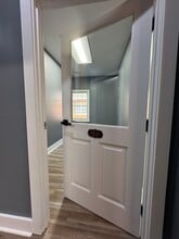 301-304 Macy Dr, Roswell, GA for lease Interior Photo- Image 1 of 3