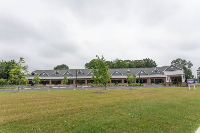 More details for 1234 Huntington Tpke, Trumbull, CT - Retail for Lease