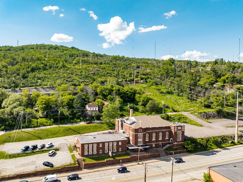 1515 W Superior St, Duluth, MN for sale - Primary Photo - Image 2 of 17