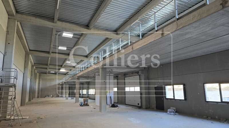 Flex in La Ciotat for lease - Interior Photo - Image 2 of 8