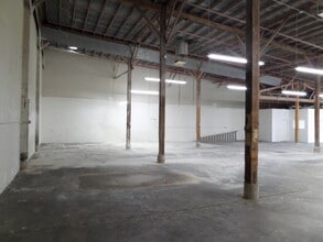 5755 N 51st Ave, Glendale, AZ for lease Interior Photo- Image 2 of 13