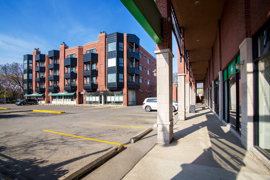 1500 N Damen Ave, Chicago, IL à louer - Photo du bâtiment - Image 2 de 2