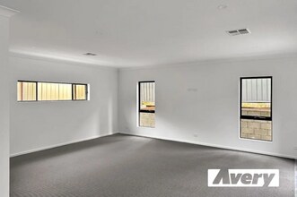 487 Main Rd, Glendale à louer Photo intérieure- Image 1 de 3