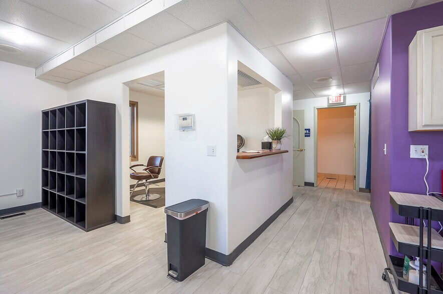 425 W Pine St, Raymore, MO à louer - Hall d’entrée - Image 3 de 32