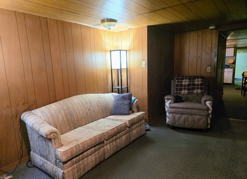 6029 Fulton St, Mayville, MI for sale - Building Photo - Image 2 of 32