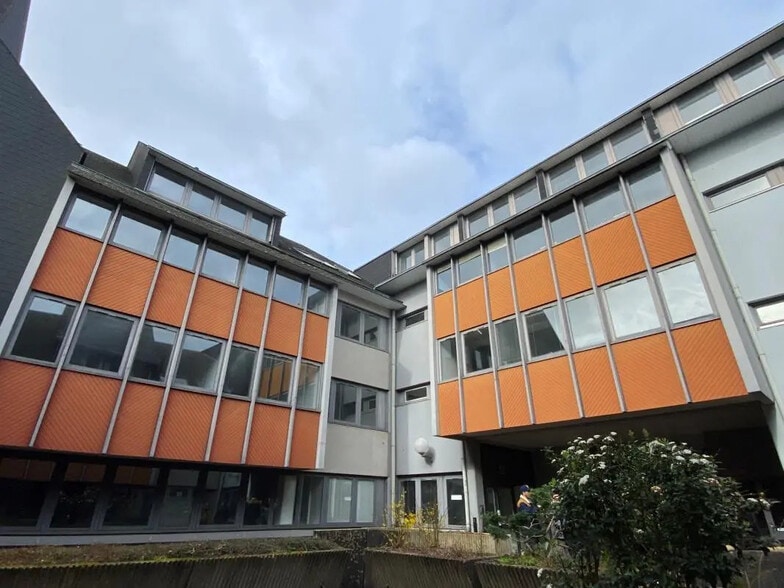 Office in Rennes for lease - Building Photo - Image 2 of 5