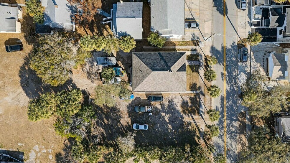 212 S Oleander Ave, Daytona Beach, FL à vendre - Photo du bâtiment - Image 3 de 10