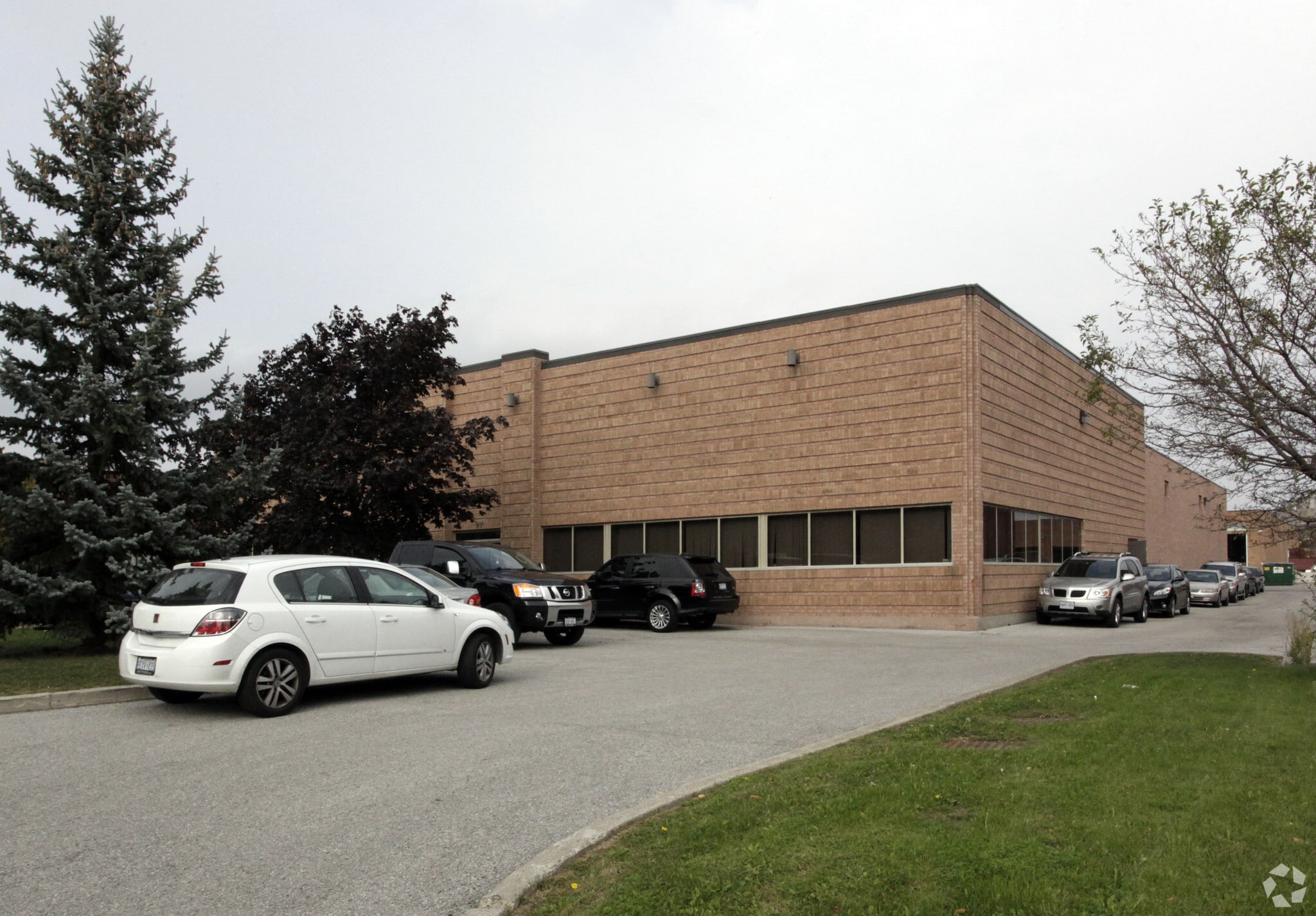 97 Buttermill Ave, Vaughan, ON for sale Primary Photo- Image 1 of 1