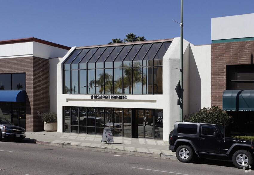 222 W 2nd Ave, Escondido, CA à louer - Photo du bâtiment - Image 2 de 5