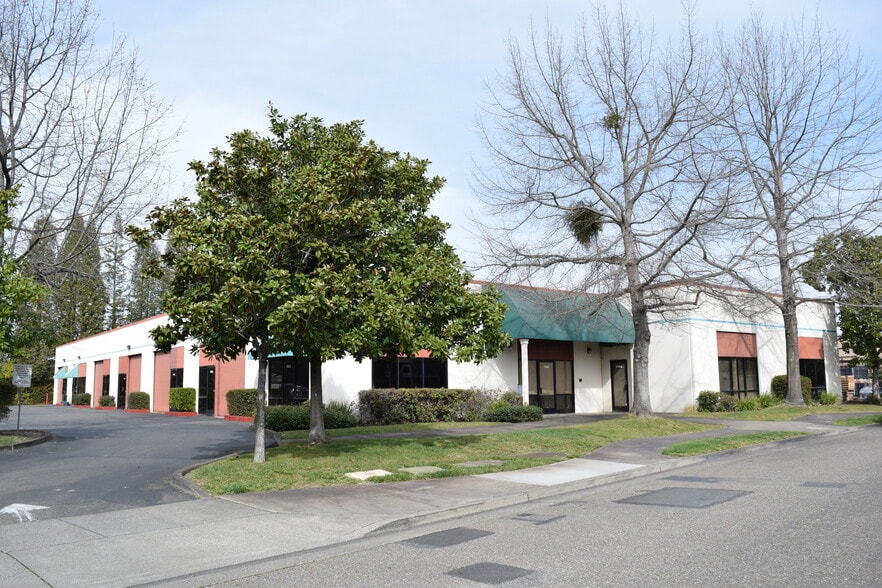 7790-7820 Bell Rd, Windsor, CA for sale - Primary Photo - Image 1 of 15