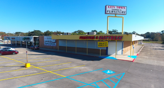 Plank Road Shopping Center - Station d’essence